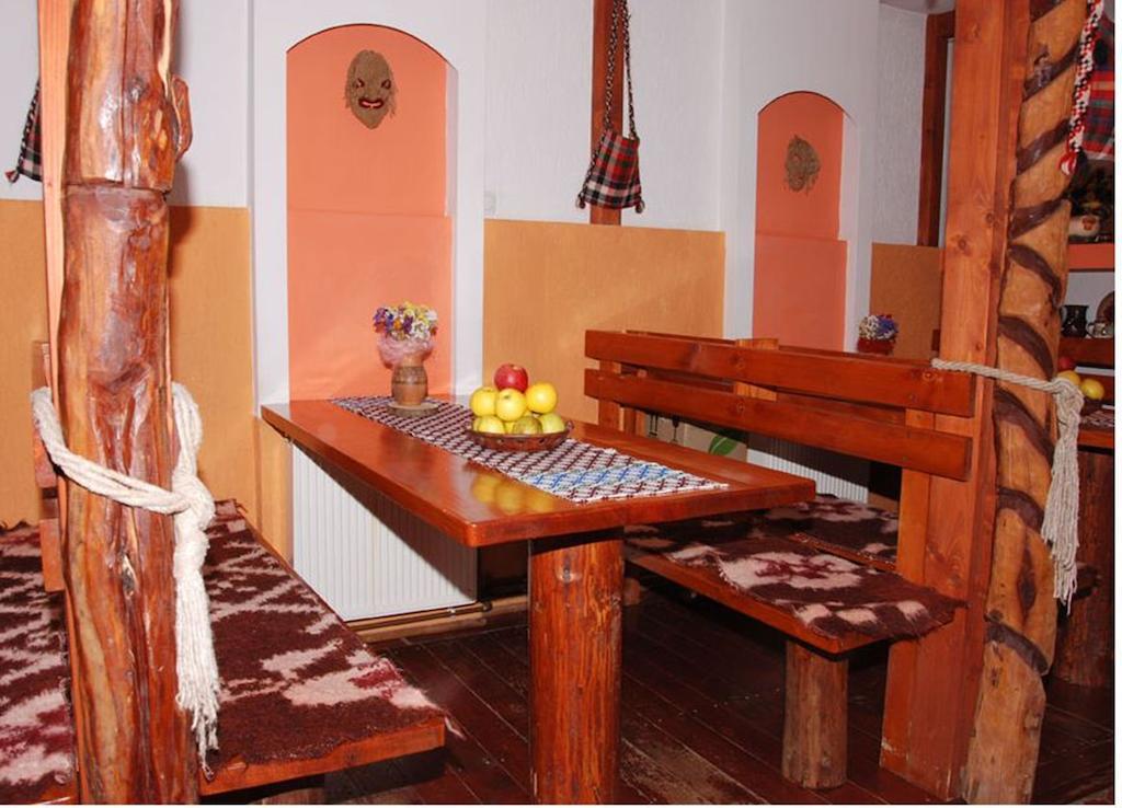 Pensiunea Doina Vadu Izei Buitenkant foto